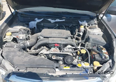 2010 Subaru Outback 2.5I z USA, uszkodzony, nr VIN 4S4BRCACXA3376001